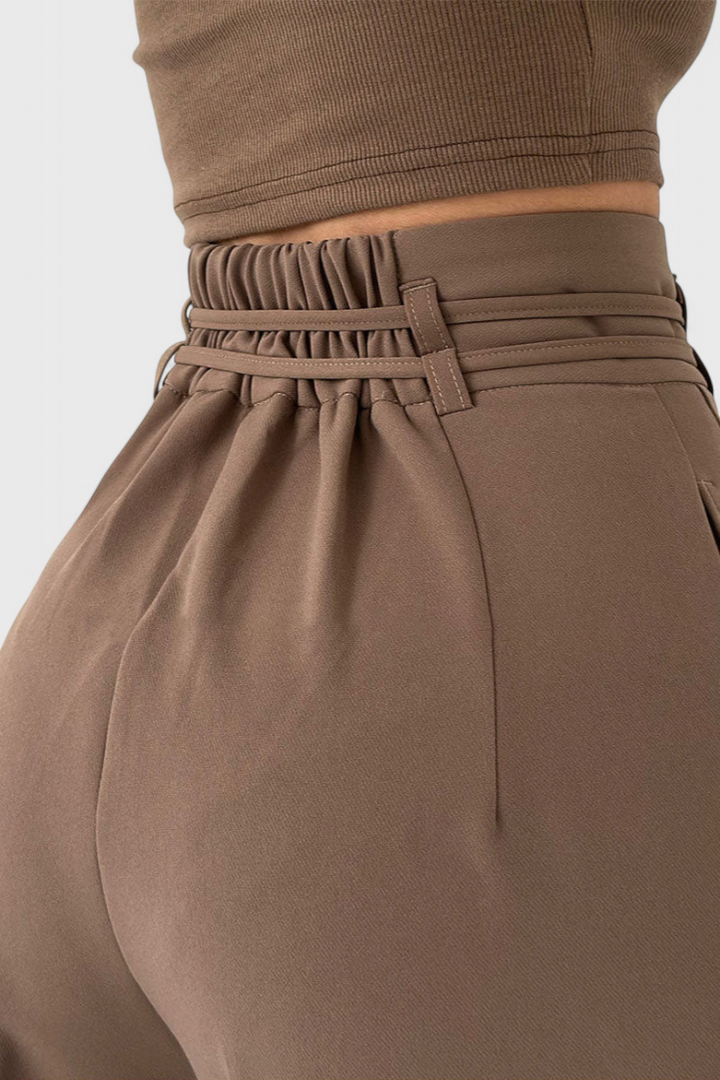 Sophie Pantalon Taille Haute à Jambes Larges avec Détail de Cordons