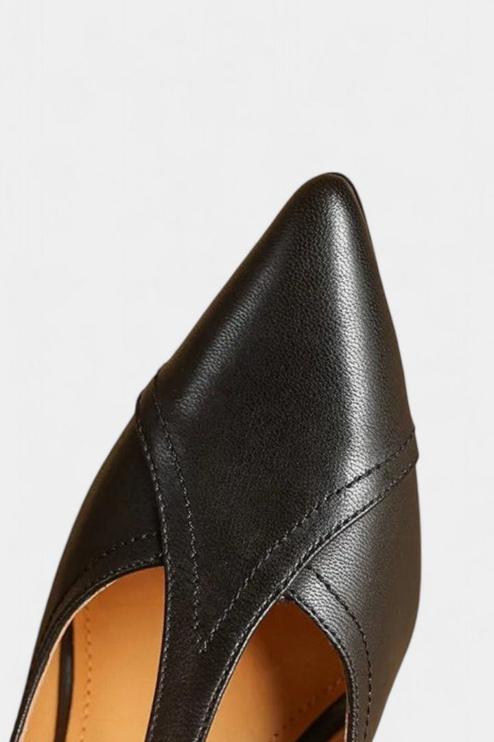 Zulema Escarpins T-Bar à Pointe Fine et Talon Stiletto