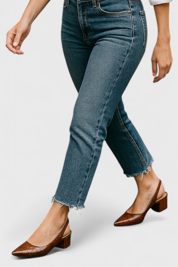 Ava Escarpins à Bout Fin et Talon Carré Effet Crocodile