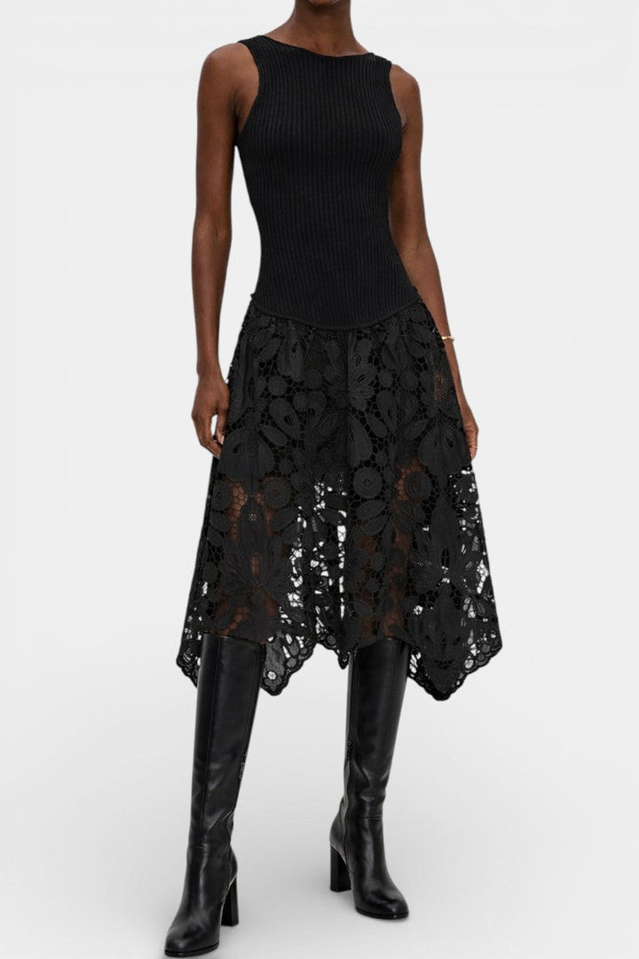 Ansfride Robe Longue Trapèze en Dentelle et Broderie Anglaise