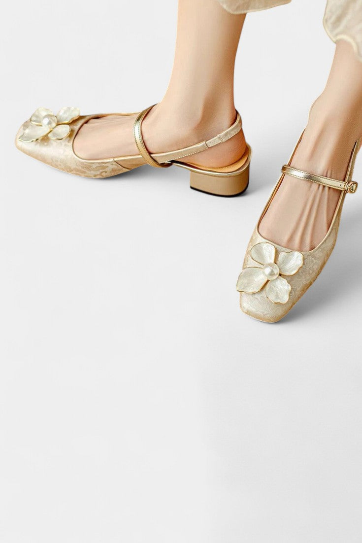 Eloise Mary Janes en Jacquard Texturé à Décor Floral et Talon Bloc Moyen