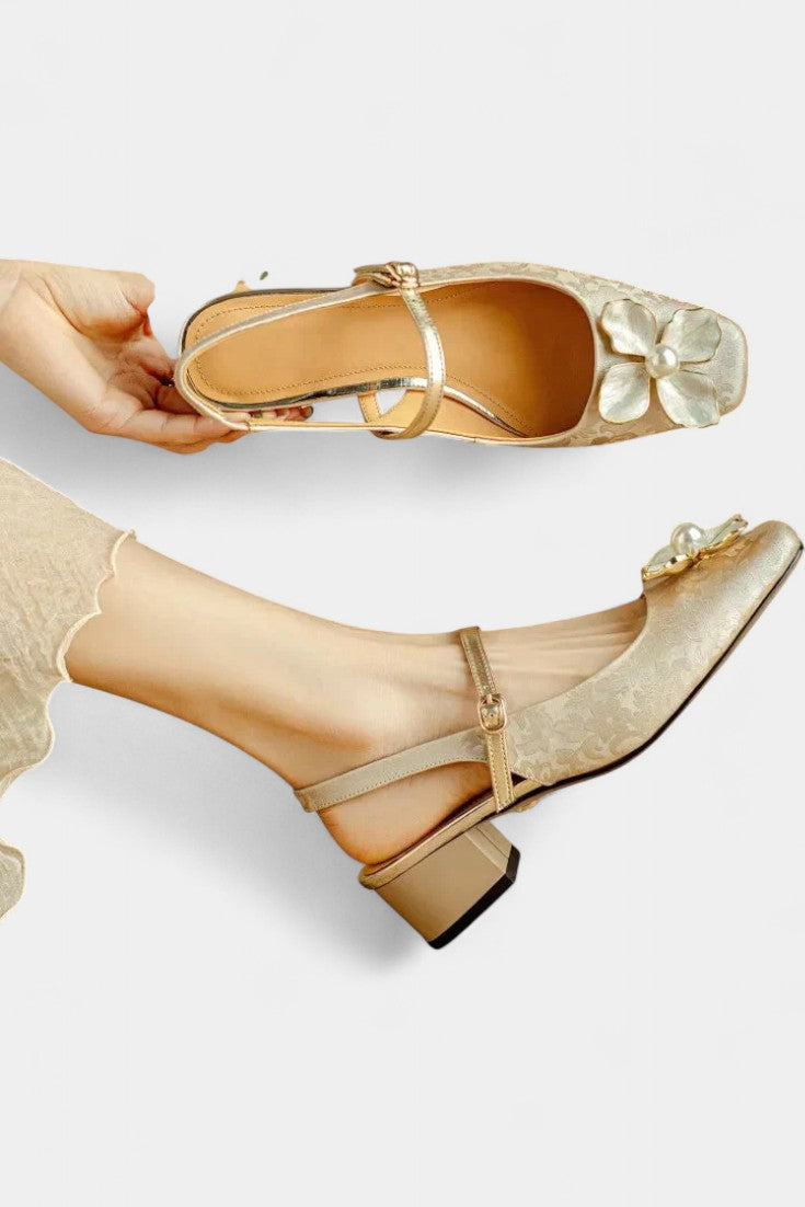 Eloise Mary Janes en Jacquard Texturé à Décor Floral et Talon Bloc Moyen