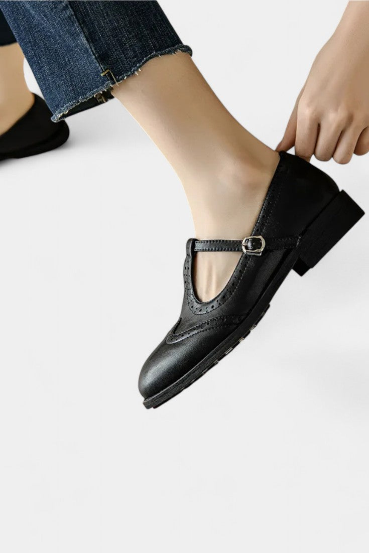 Celestina Mary Janes T-Strap Élancées