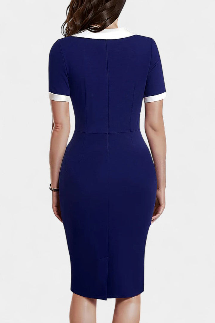 Delsa Robe Midi Fourreau Bicolore à Manches Courtes