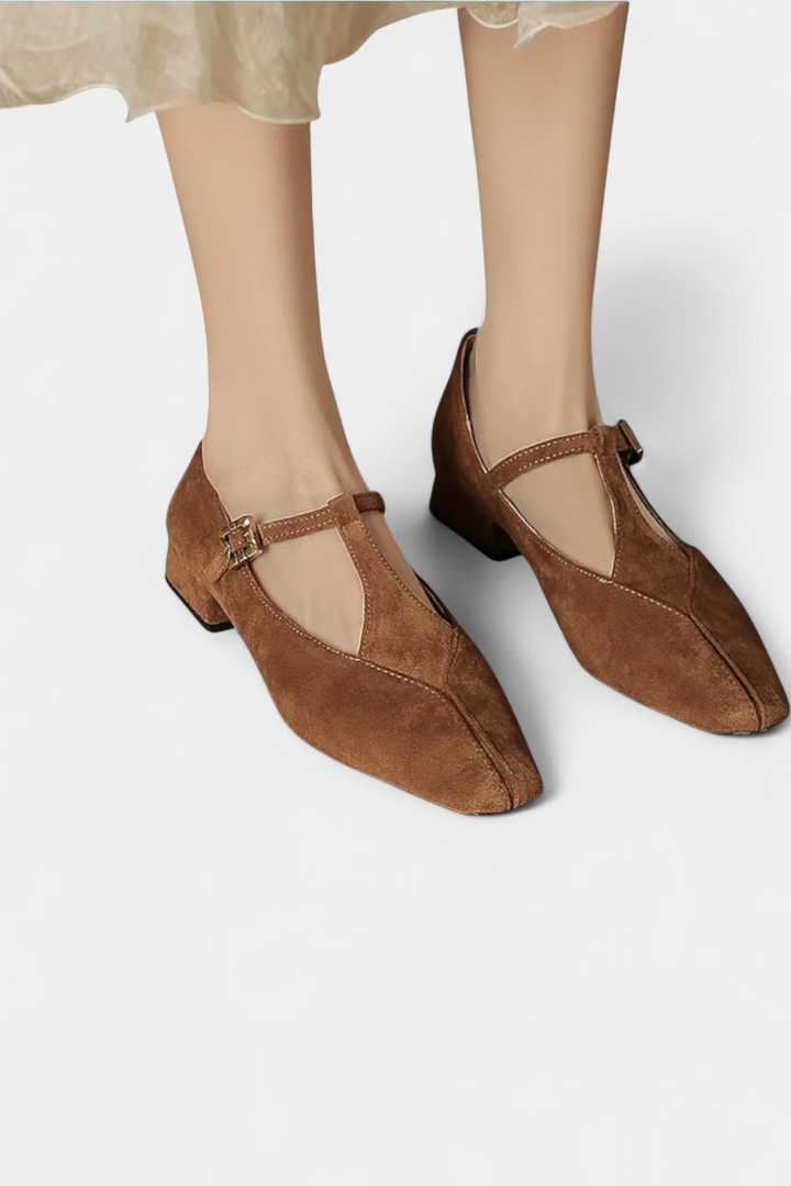 Elly Talons Bas Classiques avec Sangle à Boucle Ajustable