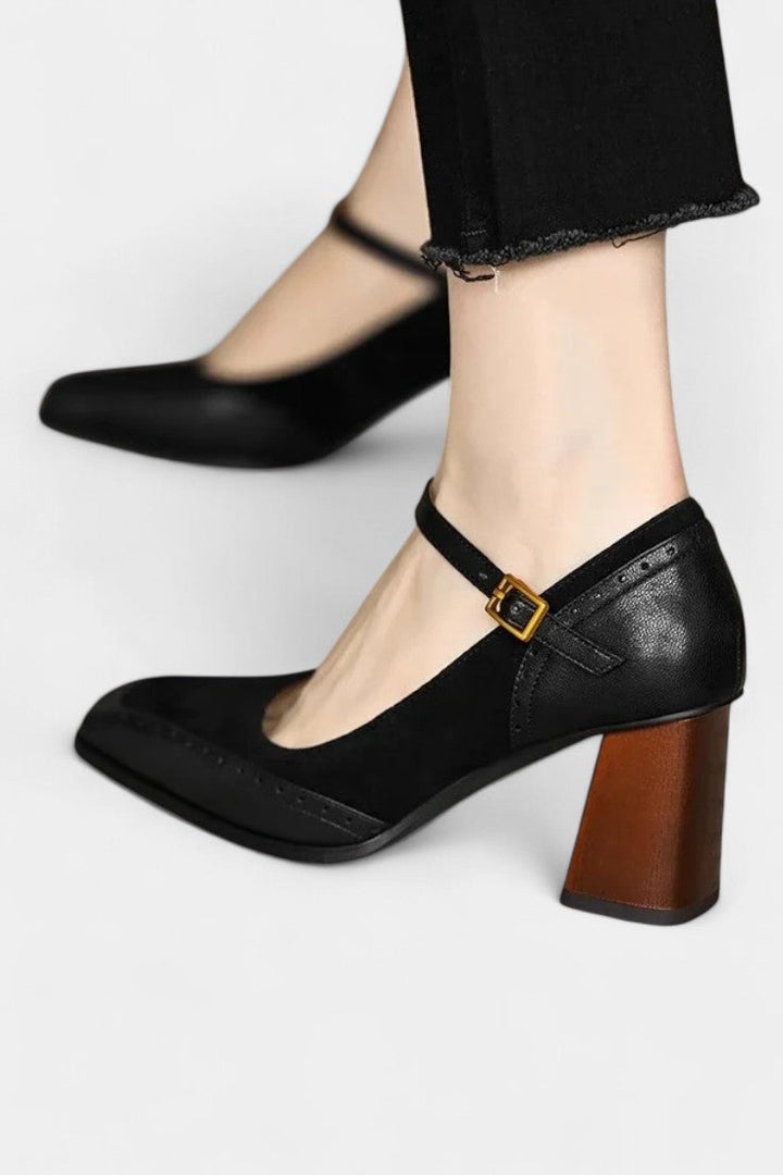 Florence Mary Janes à Bout Carré et Détails Brogue Élégants