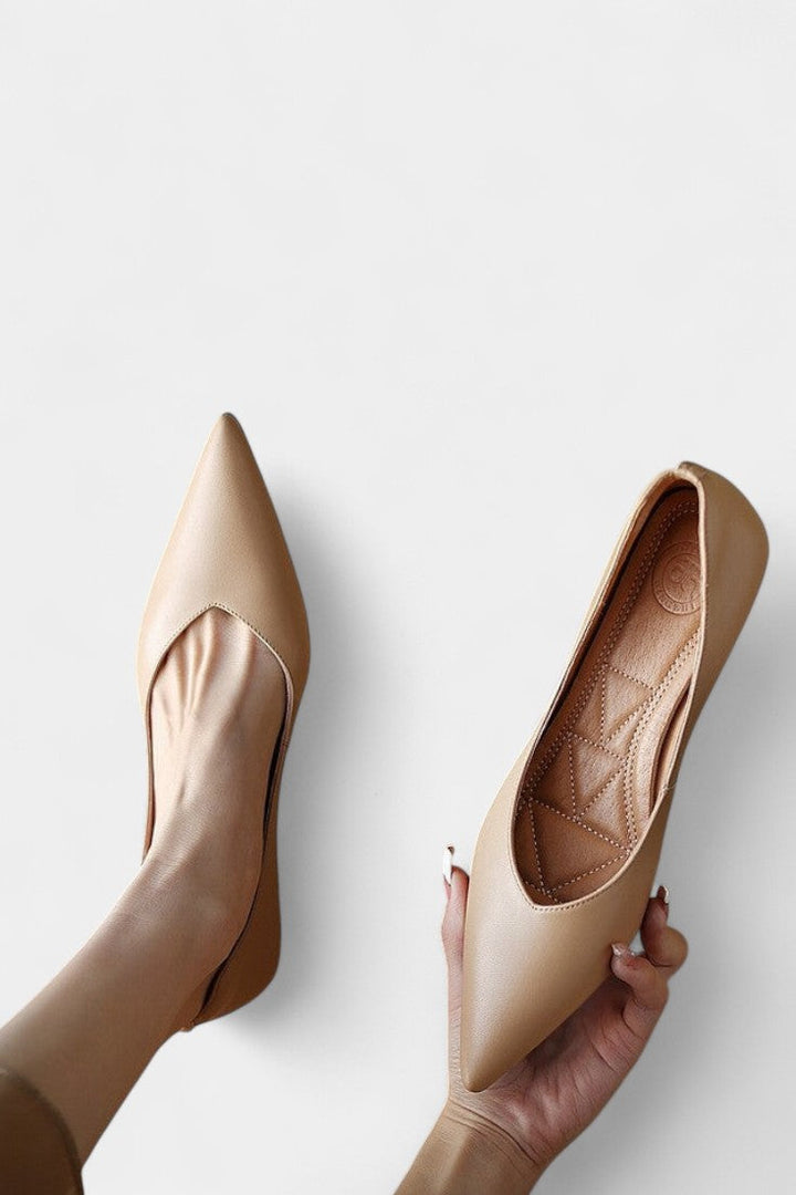 Gerda Mary Janes à Bout Aiguisé et Talon Bas Évasé