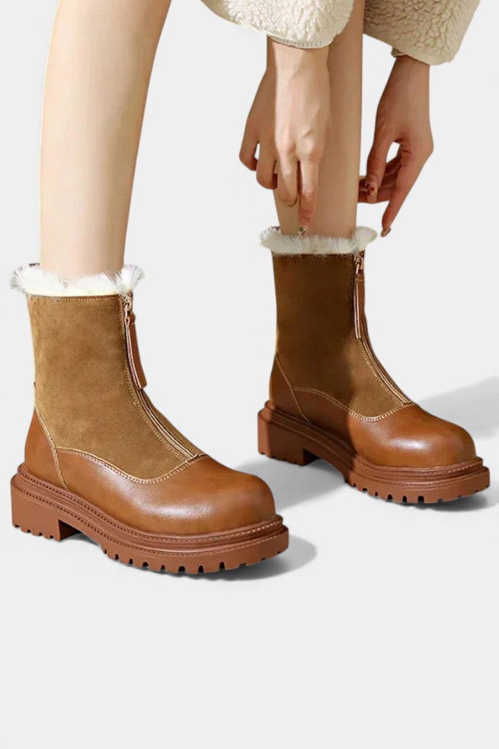 Gertrud Bottines à Semelle à Crampons et Bord en Fourrure