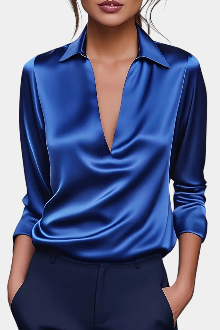 Aline Blouse en Satin Argenté à Décolleté Plongeant