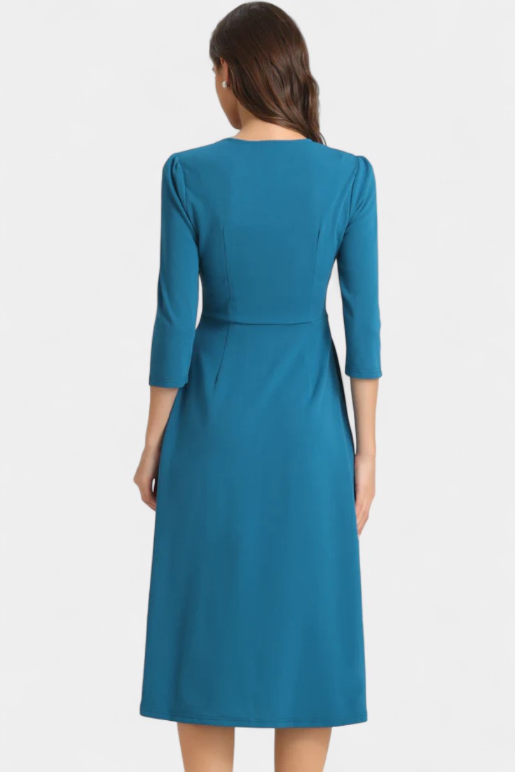 Nairi Robe Ligne A Unie à Encolure Échancrée et Manches Trois-Quarts