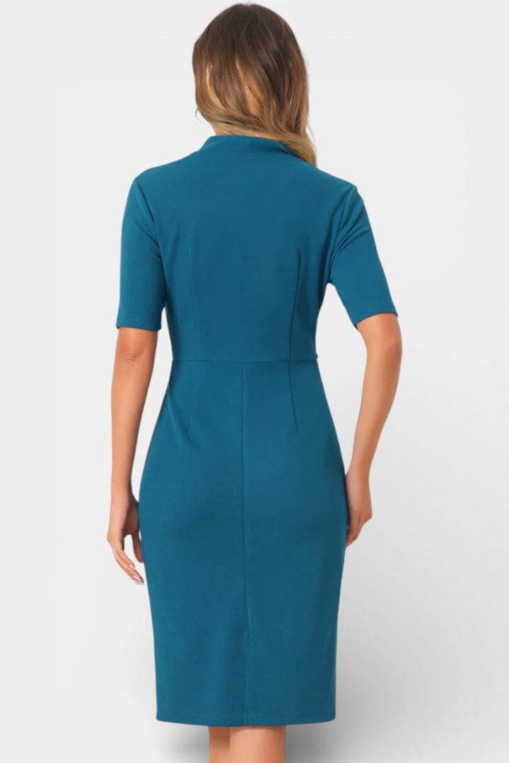 Carminia Robe Crayon Ajustée à Décolleté en V et Manches Courtes